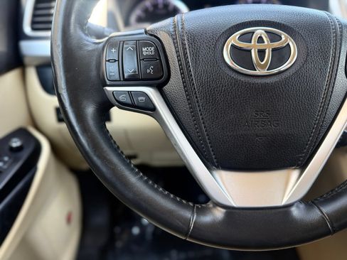 Used 2015 Toyota Highlander Limited Platinum AWD/4WD image 26
