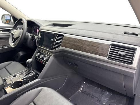 Used 2023 Volkswagen Atlas SE w/ Black Wheel Package FWD image 56