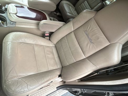 Used 2004 Ford Excursion Limited image 17