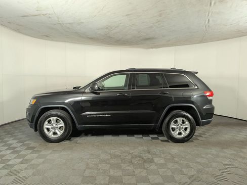 Used 2016 Jeep Grand Cherokee Laredo w/ Quick Order Package 23E image 3