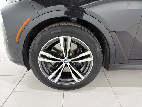 Used 2025 BMW X7 xDrive40i w/ Executive Package image 51