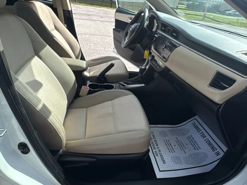 Used 2015 Toyota Corolla LE FWD image 21