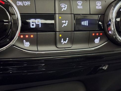 New 2026 Chevrolet Trax ACTIV w/ Sunroof Package image 19