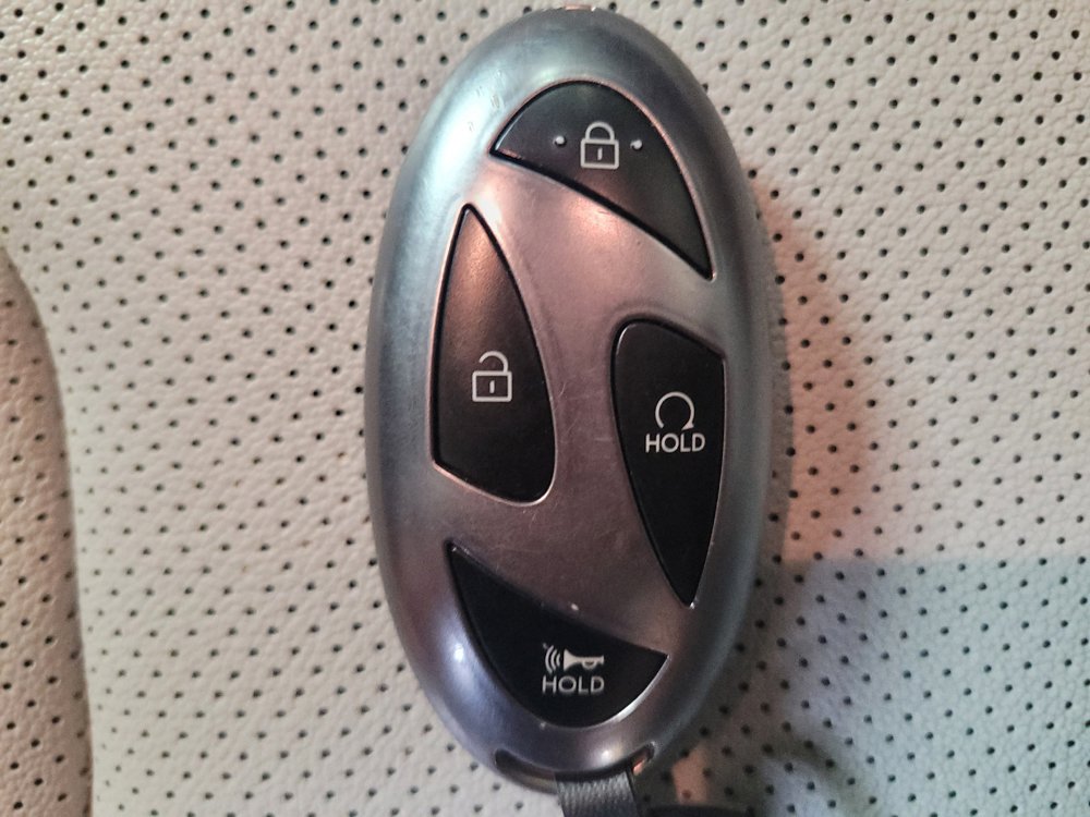 Used 2025 Hyundai Elantra Limited FWD image 32