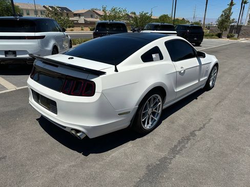 Used 2013 Ford Mustang GT Premium w/ Electronics Pkg RWD image 12