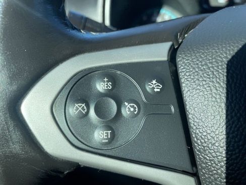 Used 2022 Chevrolet Colorado LT w/ Safety Package image 22