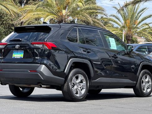 Used 2024 Toyota RAV4 XLE FWD image 3
