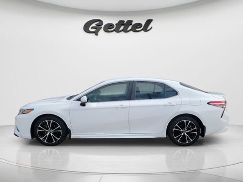 Certified 2018 Toyota Camry SE FWD image 8