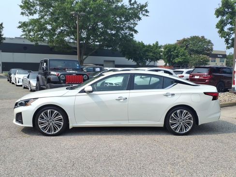 Used 2023 Nissan Altima 2.5 SL FWD image 3