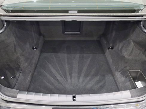 Used 2025 BMW 740i xDrive image 43