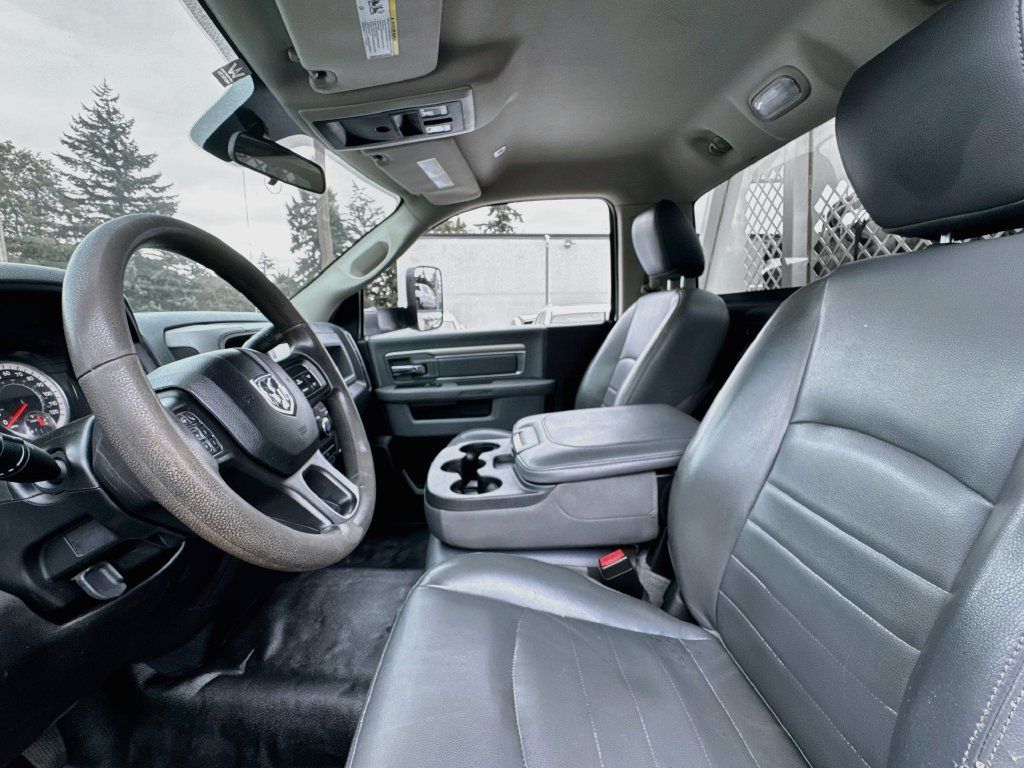 Used 2018 RAM 5500 Tradesman w/ Power & Remote Entry Group RWD image 10
