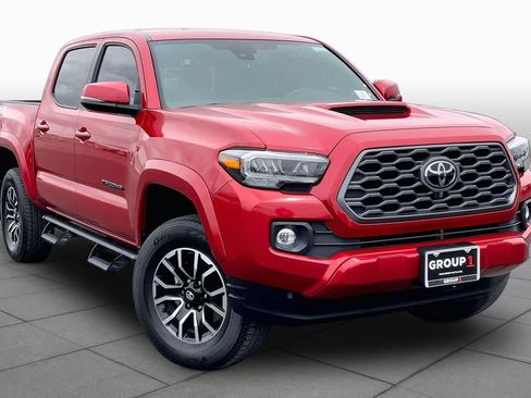 Used 2023 Toyota Tacoma TRD Sport w/ Technology Package AWD/4WD image 3