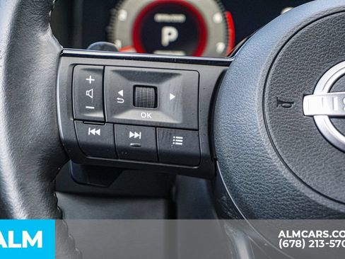 Used 2024 Nissan Rogue SL FWD image 29