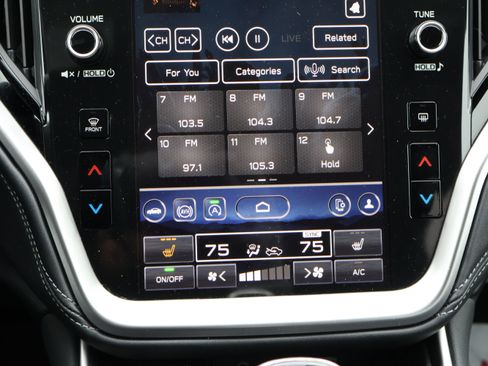 Used 2024 Subaru Outback Limited image 29