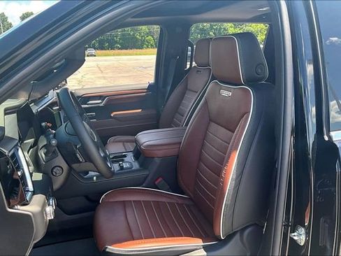 New 2026 GMC Sierra 1500 Denali Ultimate AWD/4WD image 9