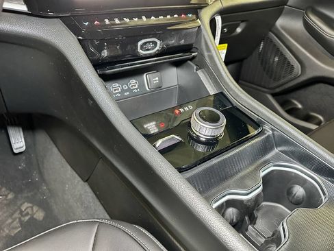 New 2026 Jeep Grand Cherokee Limited AWD/4WD image 28