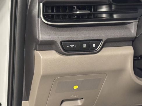 New 2026 Kia Carnival EX image 23