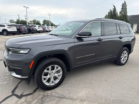 Used 2023 Jeep Grand Cherokee L Limited w/ Luxury Tech Group II AWD/4WD image 7