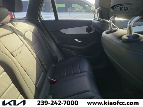 Used 2020 Mercedes-Benz GLC 300 image 8