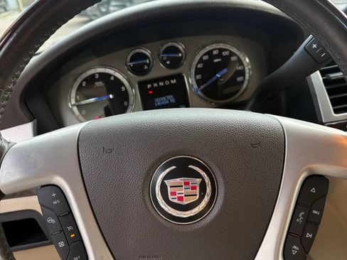 Used 2011 Cadillac Escalade Premium AWD/4WD image 53