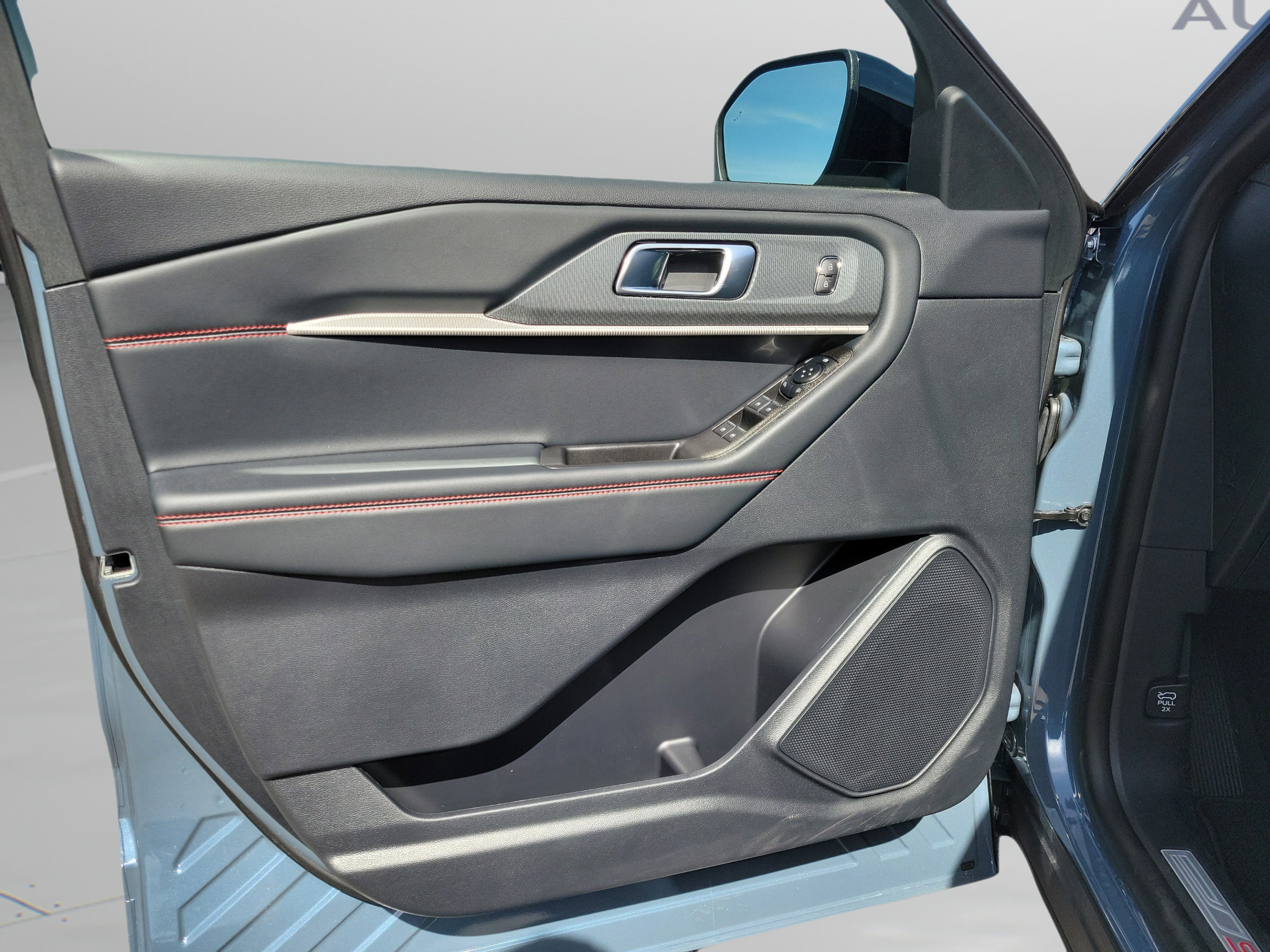 New 2026 Ford Explorer ST-Line w/ ST-Line Street Pack RWD image 6