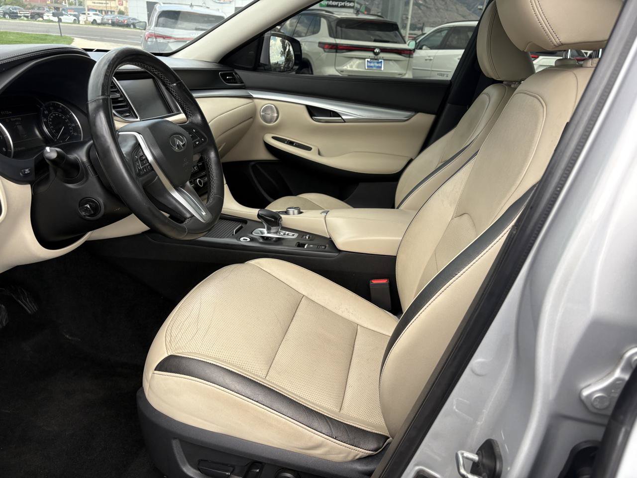 Used 2019 INFINITI QX50 Essential w/ Premium Heat Package AWD/4WD image 8