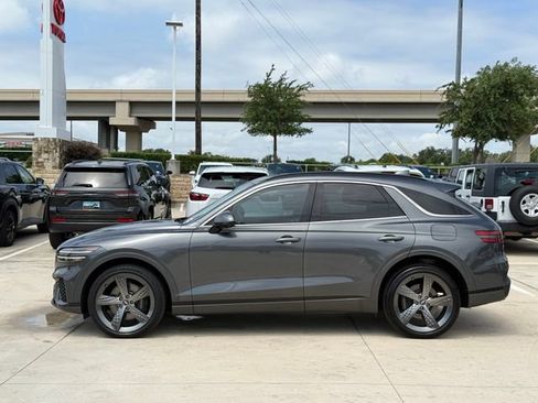 Used 2023 Genesis GV70 2.5T w/ Sport Prestige Package AWD/4WD image 8