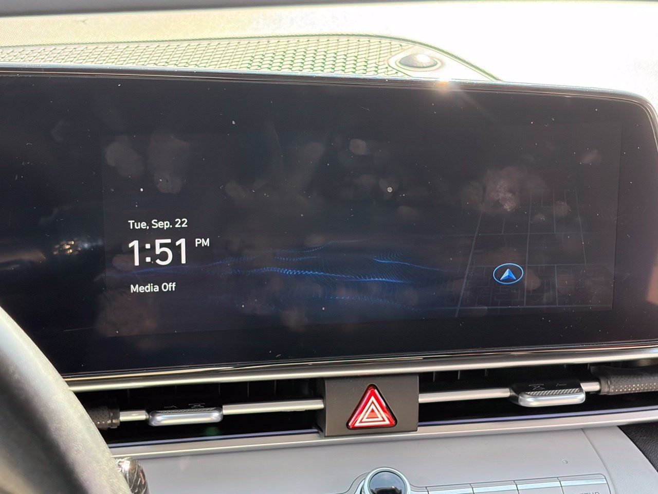 Used 2023 Hyundai Elantra Limited FWD image 11