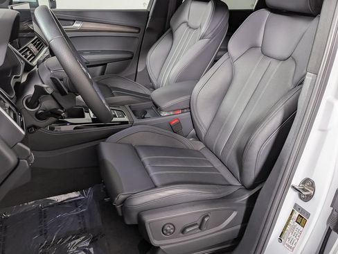 Used 2024 Audi Q5 e Premium Plus w/ Premium Plus Package AWD/4WD image 18