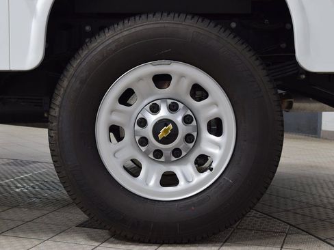 Used 2025 Chevrolet Silverado 3500 W/T w/ WT Convenience Package AWD/4WD image 17