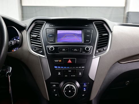 Used 2017 Hyundai Santa Fe Sport image 18