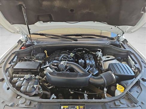 Used 2022 Dodge Durango SXT w/ Blacktop Package RWD image 23