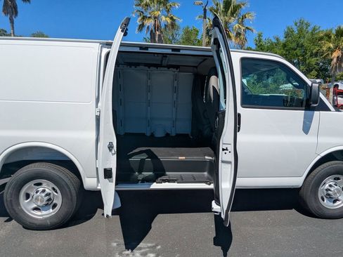 New 2025 Chevrolet Express 2500 w/ Driver Convenience Package image 4