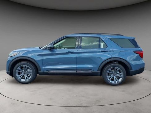New 2026 Ford Explorer Active w/ Active Comfort Package AWD/4WD image 2