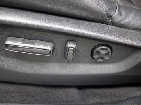 Used 2020 Honda CR-V EX-L image 17