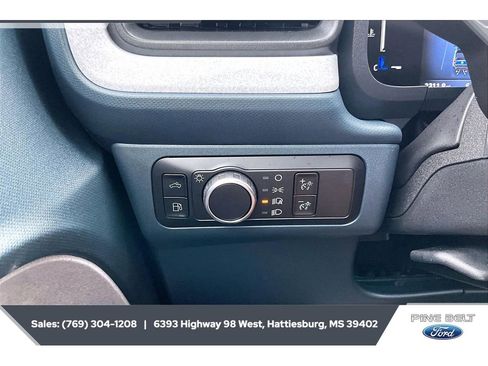 Used 2025 Ford Maverick XLT FWD image 23
