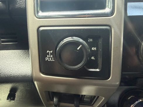Used 2017 Ford F350 Lariat w/ Chrome Package AWD/4WD image 18