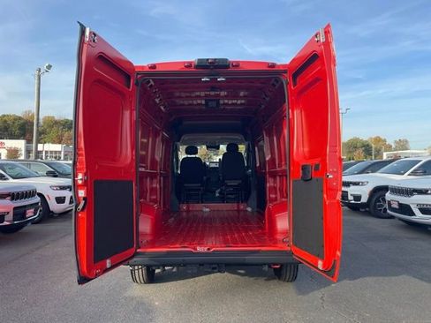 New 2025 RAM ProMaster 2500 w/ Quick Order Package 22H SLT+ image 9