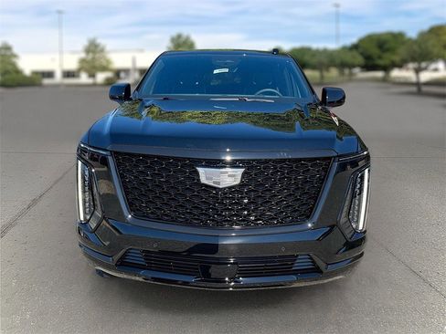 New 2026 Cadillac Escalade ESV Luxury w/ LPO, Radiant Package image 2