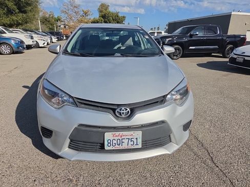 Used 2016 Toyota Corolla LE FWD image 8
