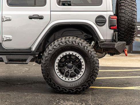 Used 2018 Jeep Wrangler Unlimited Rubicon AWD/4WD image 7