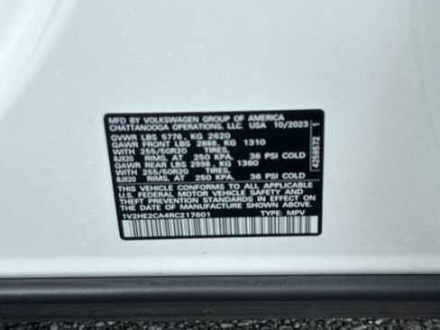 Used 2024 Volkswagen Atlas Cross Sport SE AWD/4WD image 26