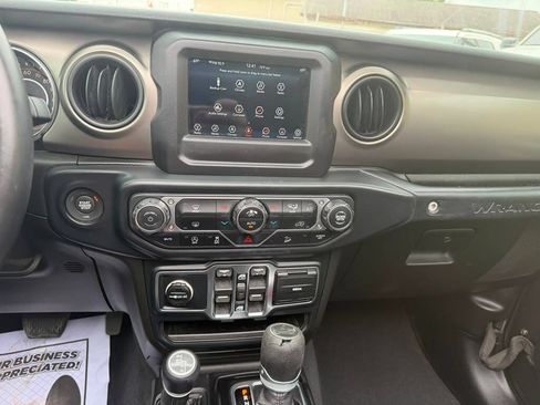 Used 2019 Jeep Wrangler Unlimited Sport S AWD/4WD image 10