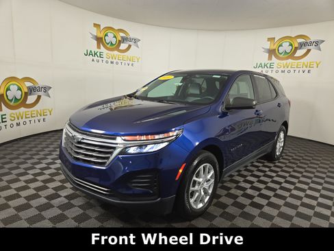 Used 2022 Chevrolet Equinox LS w/ LS Convenience Package image 3