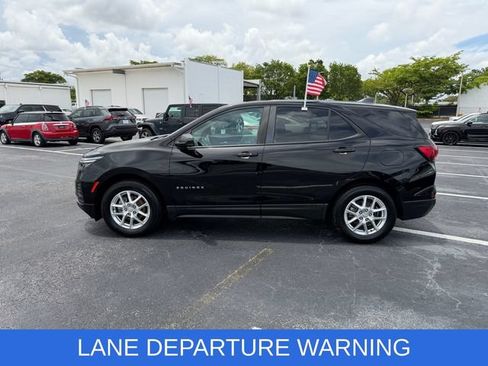 Used 2024 Chevrolet Equinox LS w/ LS Convenience Package FWD image 4
