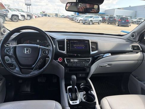 Used 2019 Honda Ridgeline RTL-E image 12
