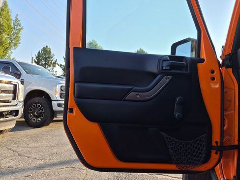 Used 2013 Jeep Wrangler Sport AWD/4WD image 14