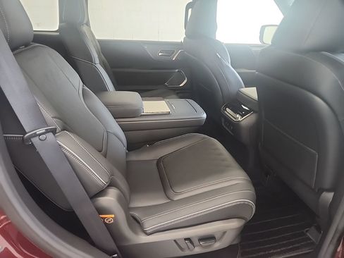 New 2026 INFINITI QX80 Autograph AWD/4WD image 13