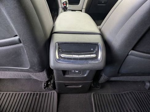 Used 2023 Cadillac XT6 Luxury image 33