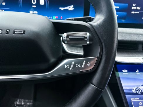 Used 2024 Lucid Air Pure RWD image 23